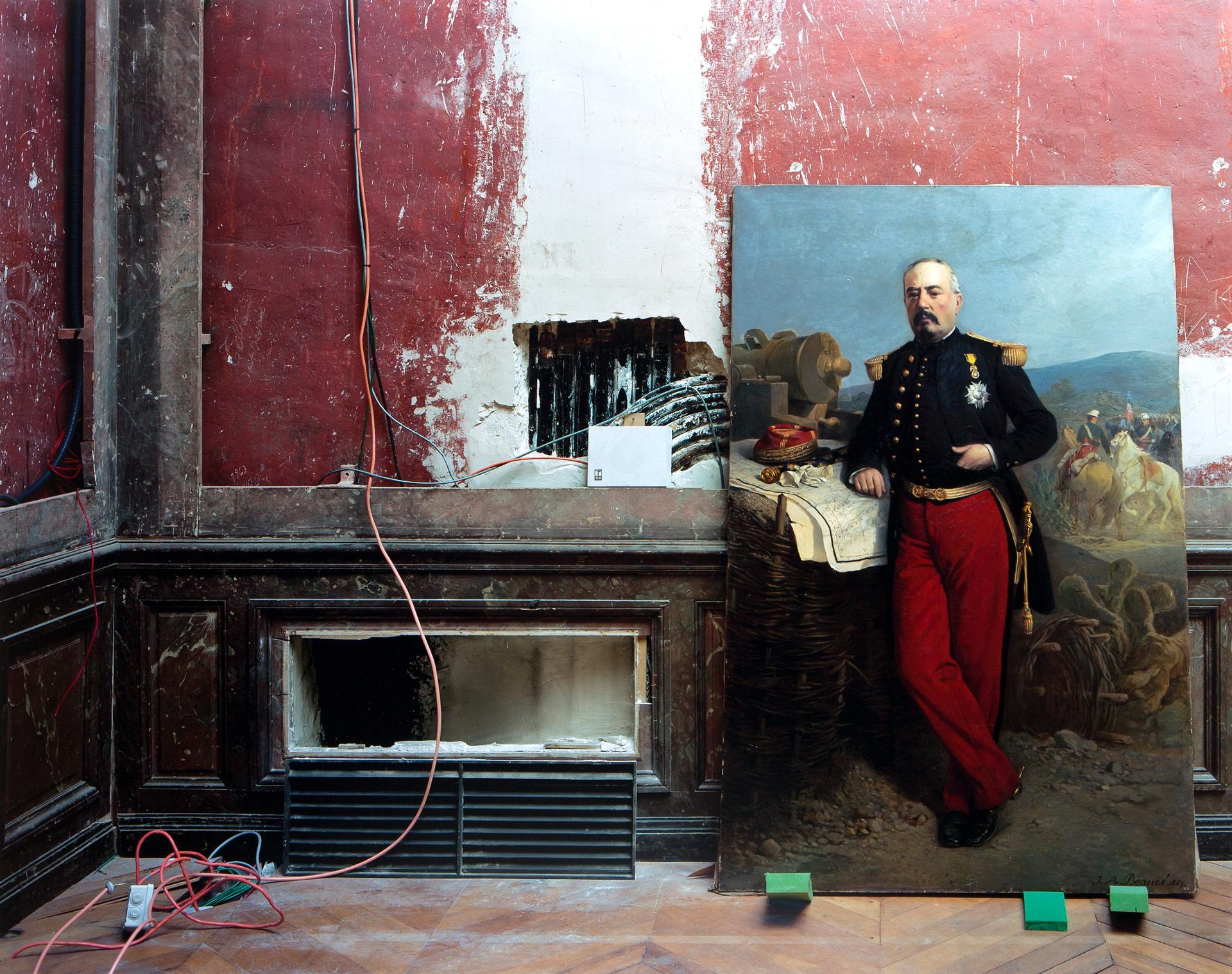 Robert Polidori (1951) - Salle de l’Afrique, Portrait Achille Bazaine 1867, Versailles