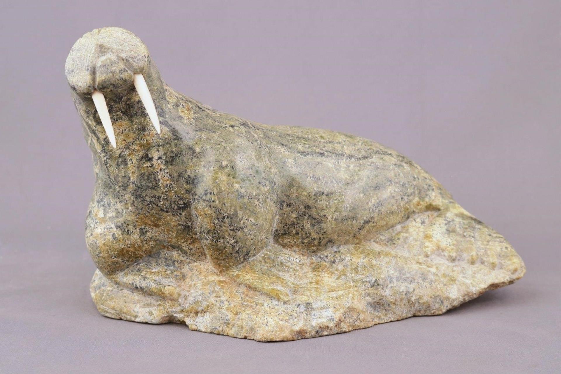 Simeeonie Killiktee (1973) - a serpentine carving of a Walrus
