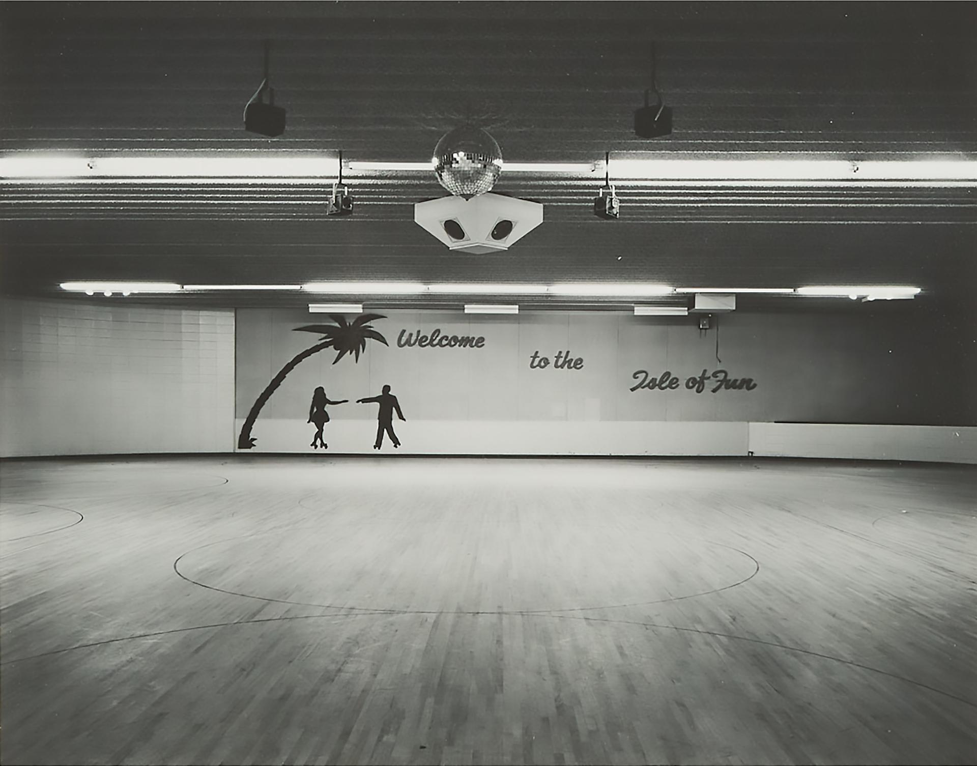 Lynne Cohen (1944-2014) - Isle Of Fun Skating Rink, Grand Island, Nebraska, 1975