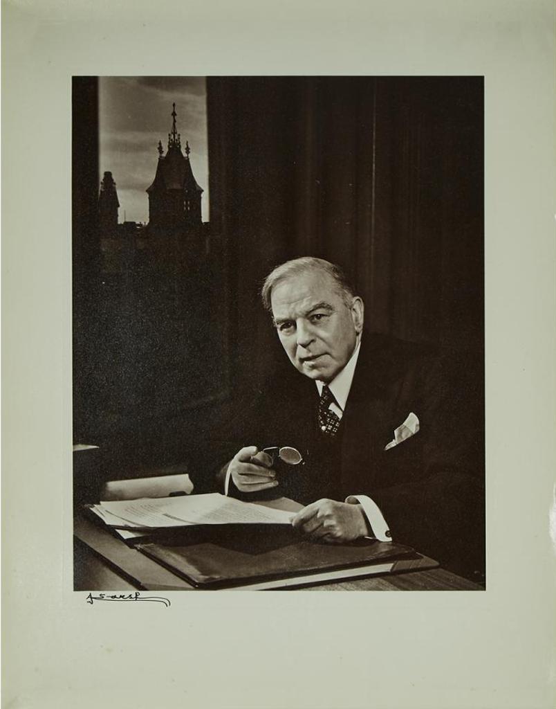 Yousuf Karsh (1908-2002) - William Lyon Mackenzie King