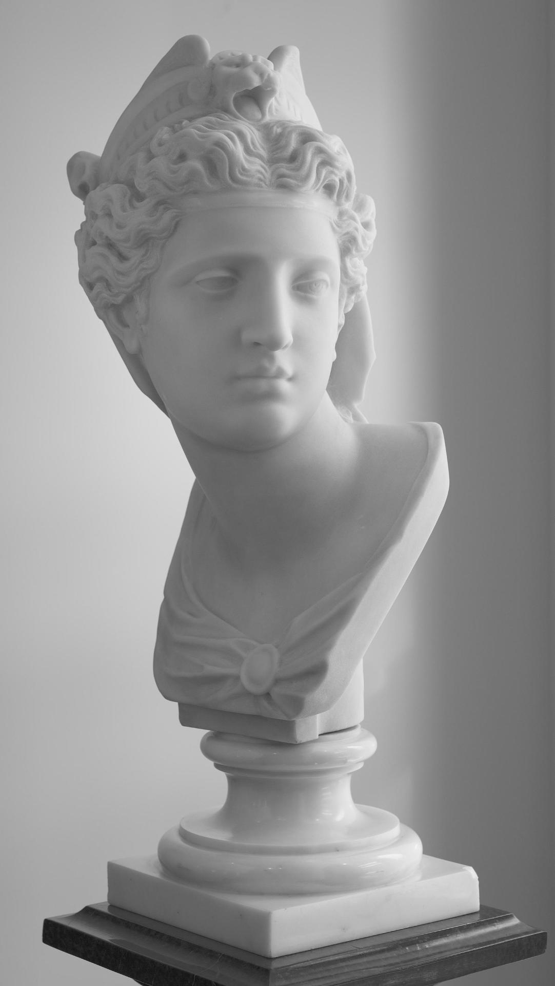 Antonio Frilli - Marble bust of a classical woman
