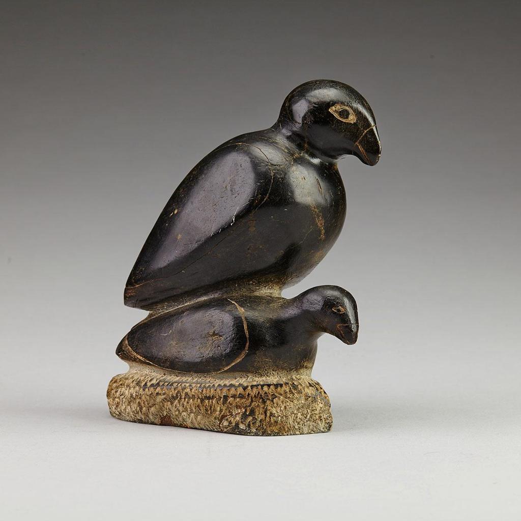 Paulusi Iqiqu Amaruali (1917-1986) - Raven Riding Oopik