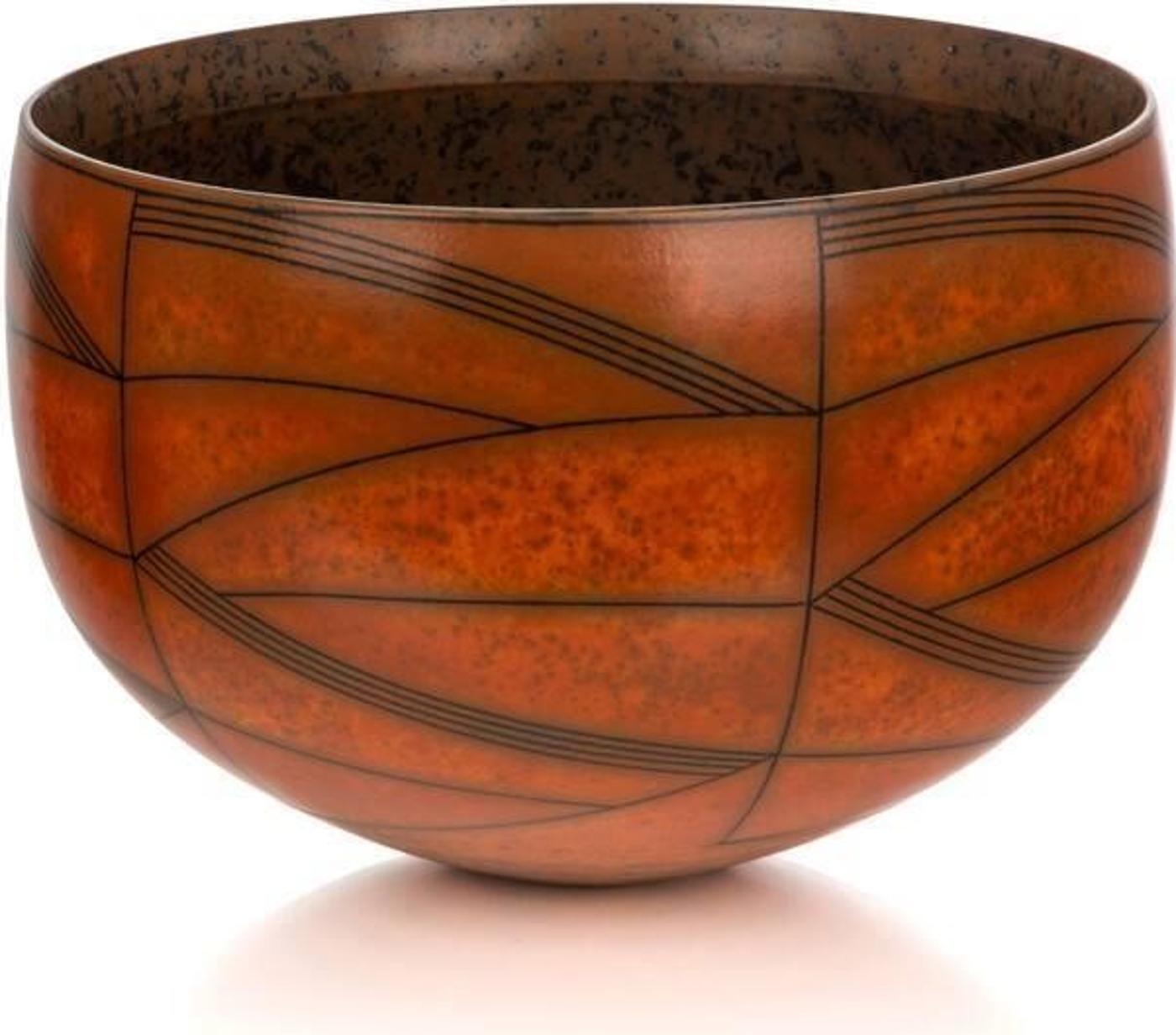 Duncan Ross (1943) - A large earthenware Terra Sigillata thrown and burnished bowl