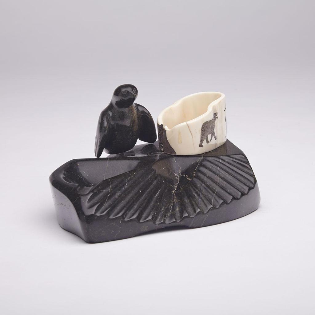 Davidee Itulu (1929-2006) - Ashtray Decorated With Bird And Etched Tusk