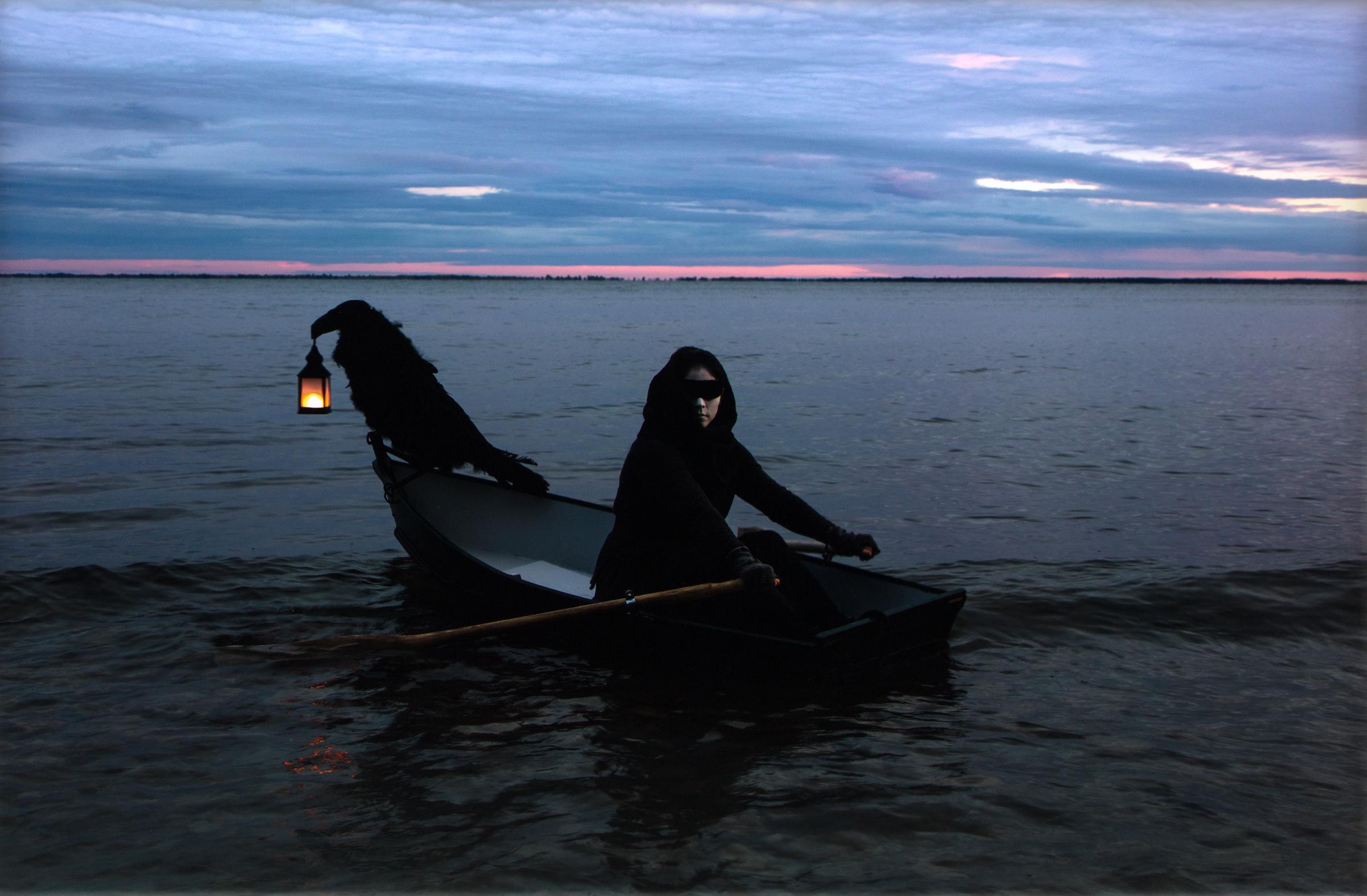 Meryl McMaster - There Are No Footprints Where I Go (De la série / From the series « As Immense as the Sky »), 2019