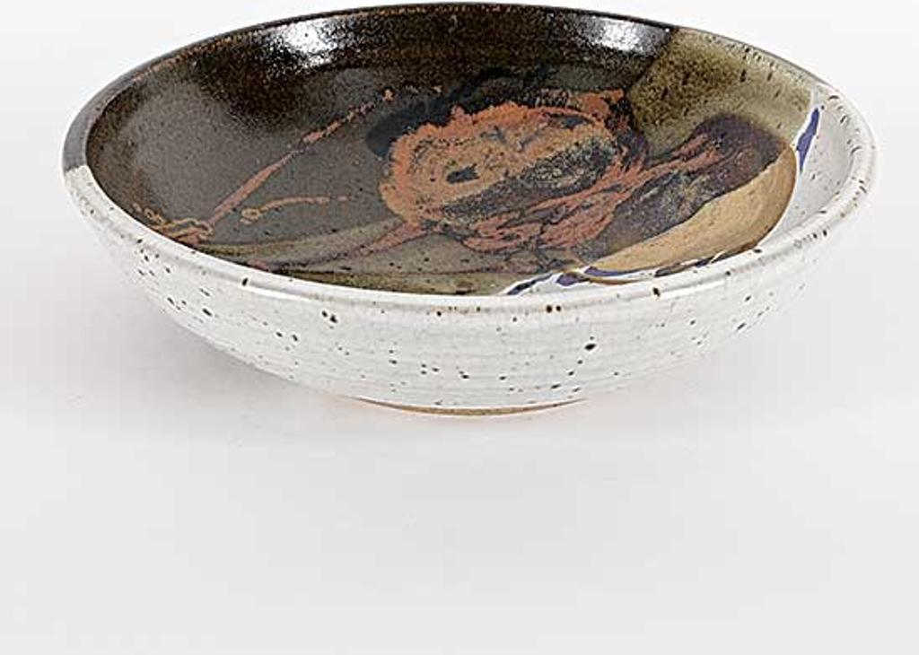 Neil James Liske (1936) - Untitled - Green and Beige Bowl with Flower Design