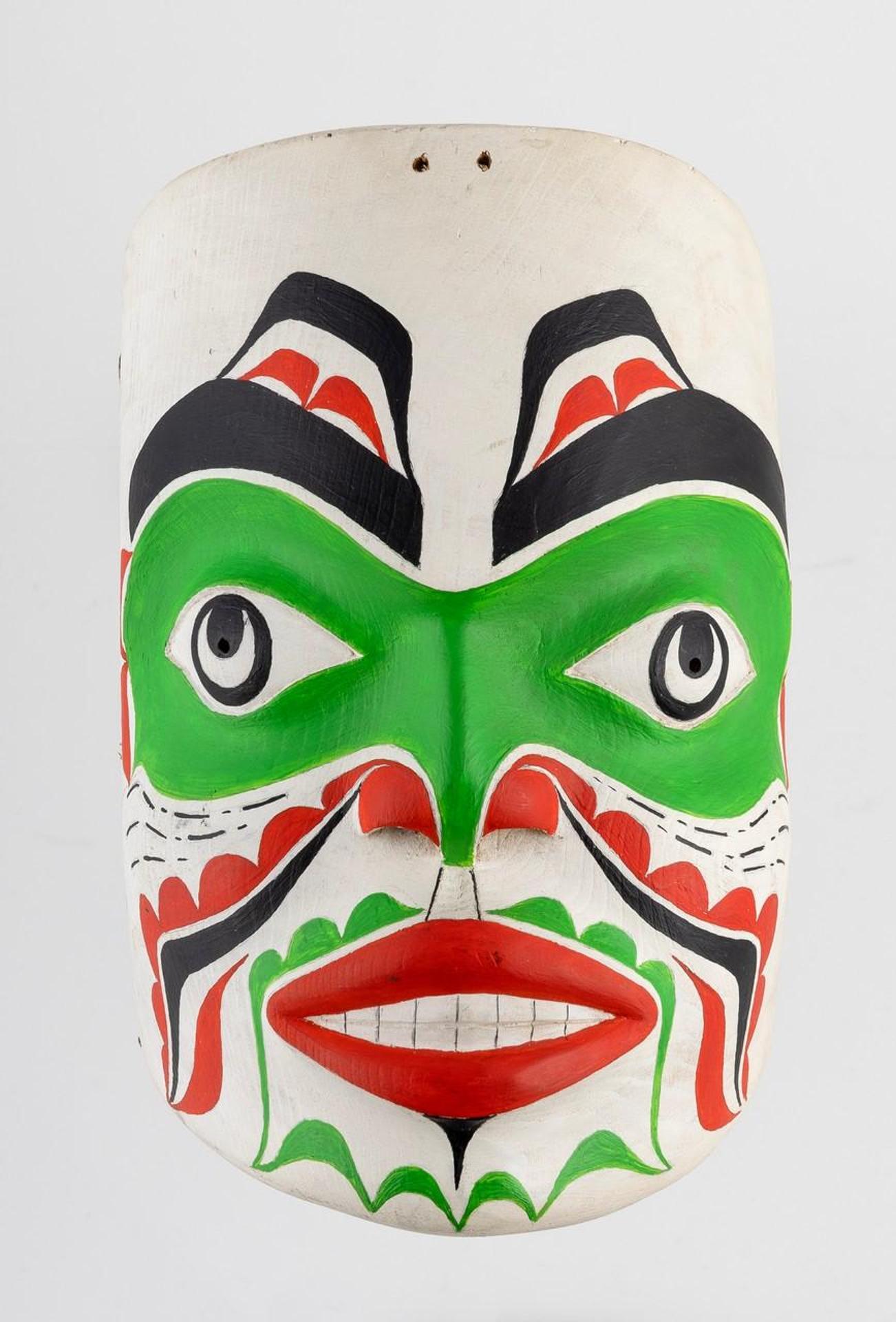 Tsoona Stella - a carved and polychromed Alatkin mask