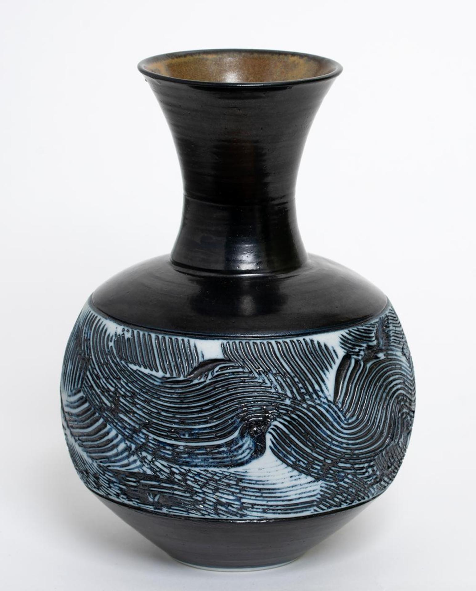 Jack Sures (1934-2018) - Vase with Flowing Grid Design