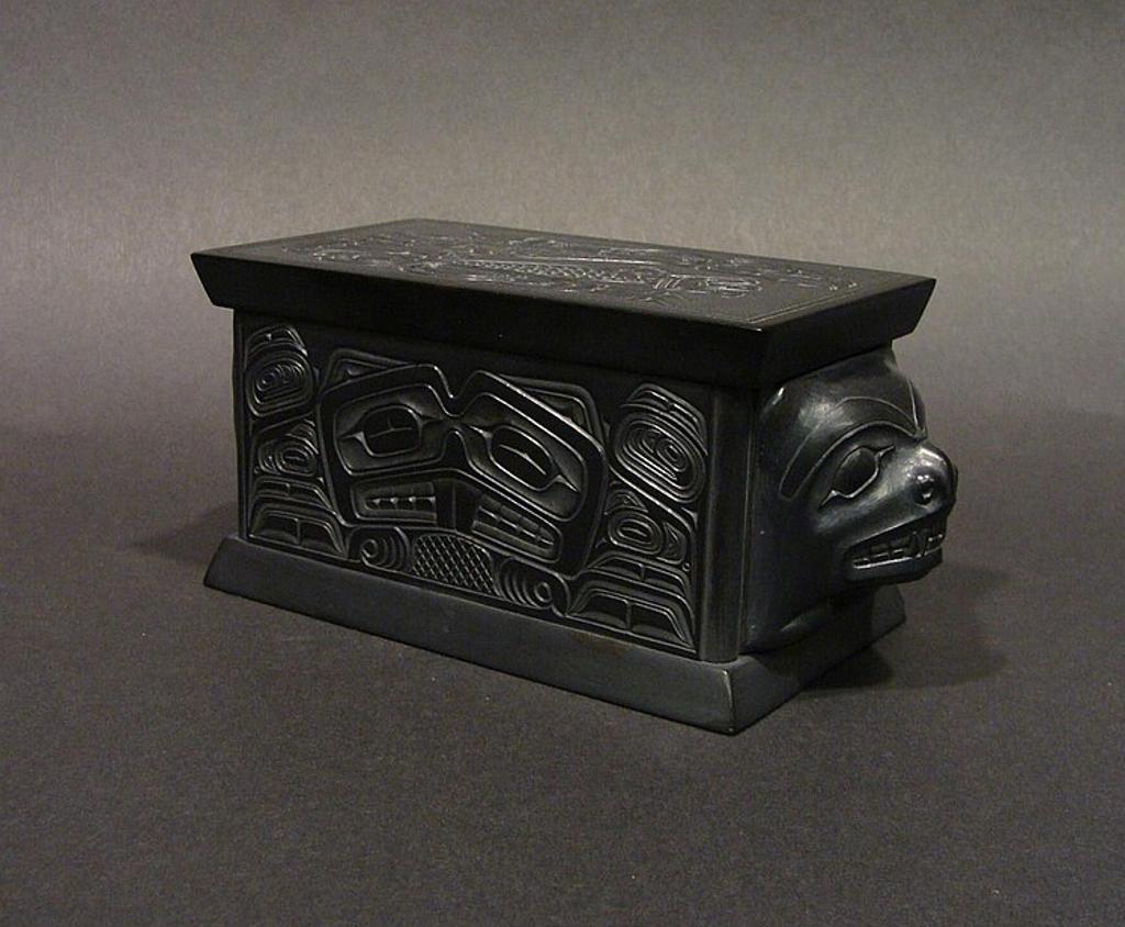 Alfie Collinson (1951) - a rectangular carved argillite lidded box