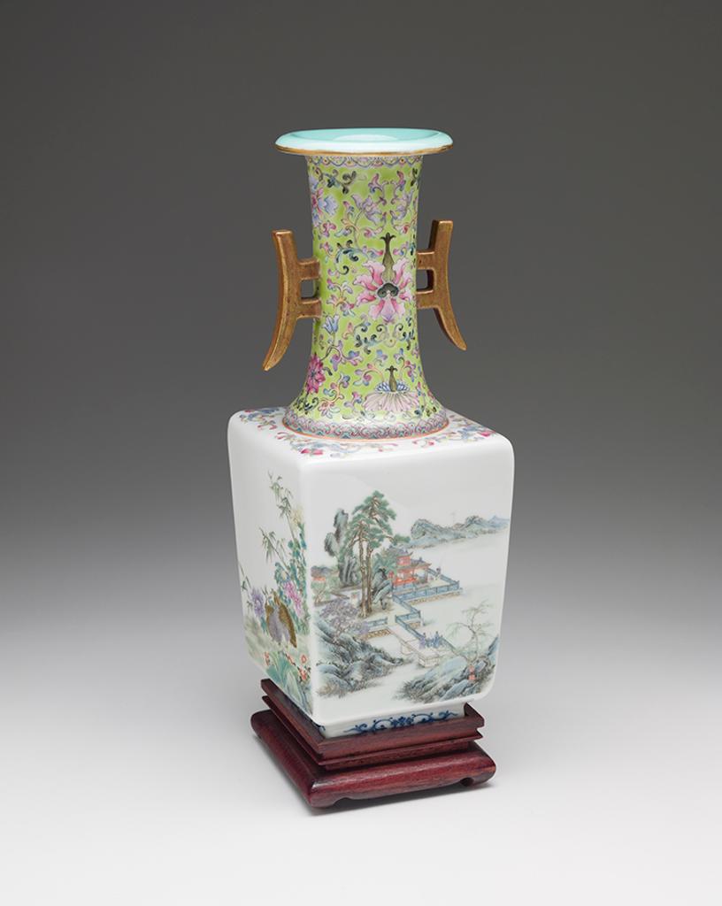 Chinese Art - A Chinese Famille Rose 'Landscape and Fauna' Faceted Vase, Qianlong Mark, Republican Period (1911-1949)