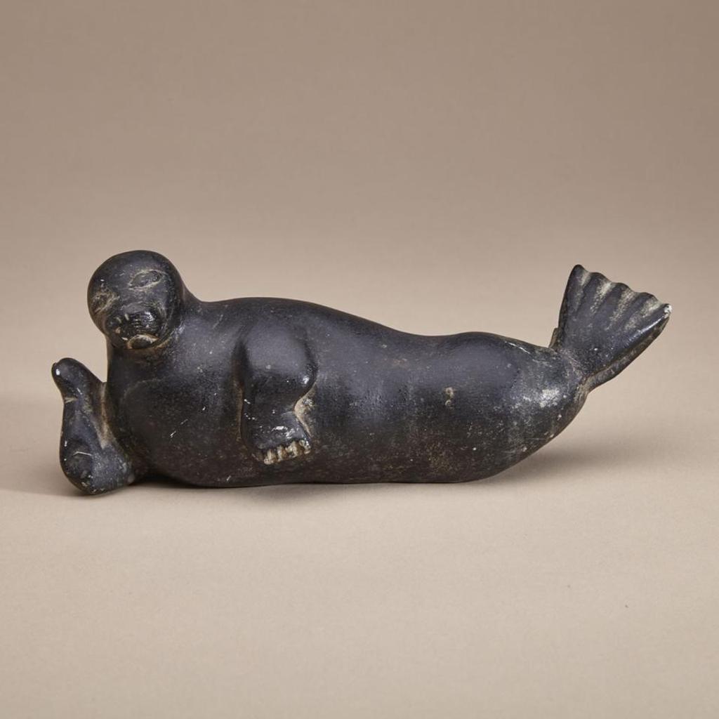 Eli Umajualu Qumalu (1940) - Lounging Seal