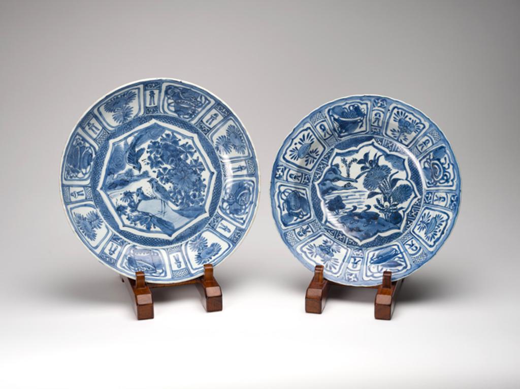 Chinese Art - Two Chinese Blue and White Kraak Dishes, Ming Dynasty, Wanli Period (1572-1620)