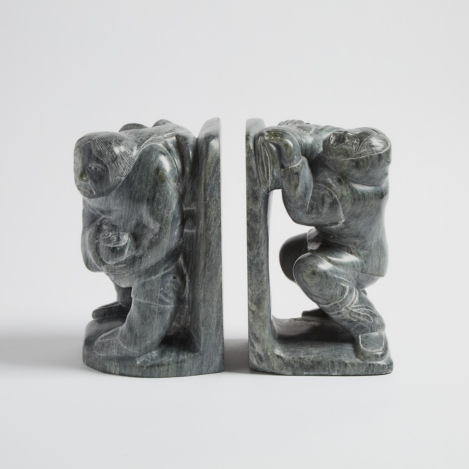 Joanasie Jack Ittukallak (1949) - Pair Of Book Ends Depicting A Hunter And A Mother And Child