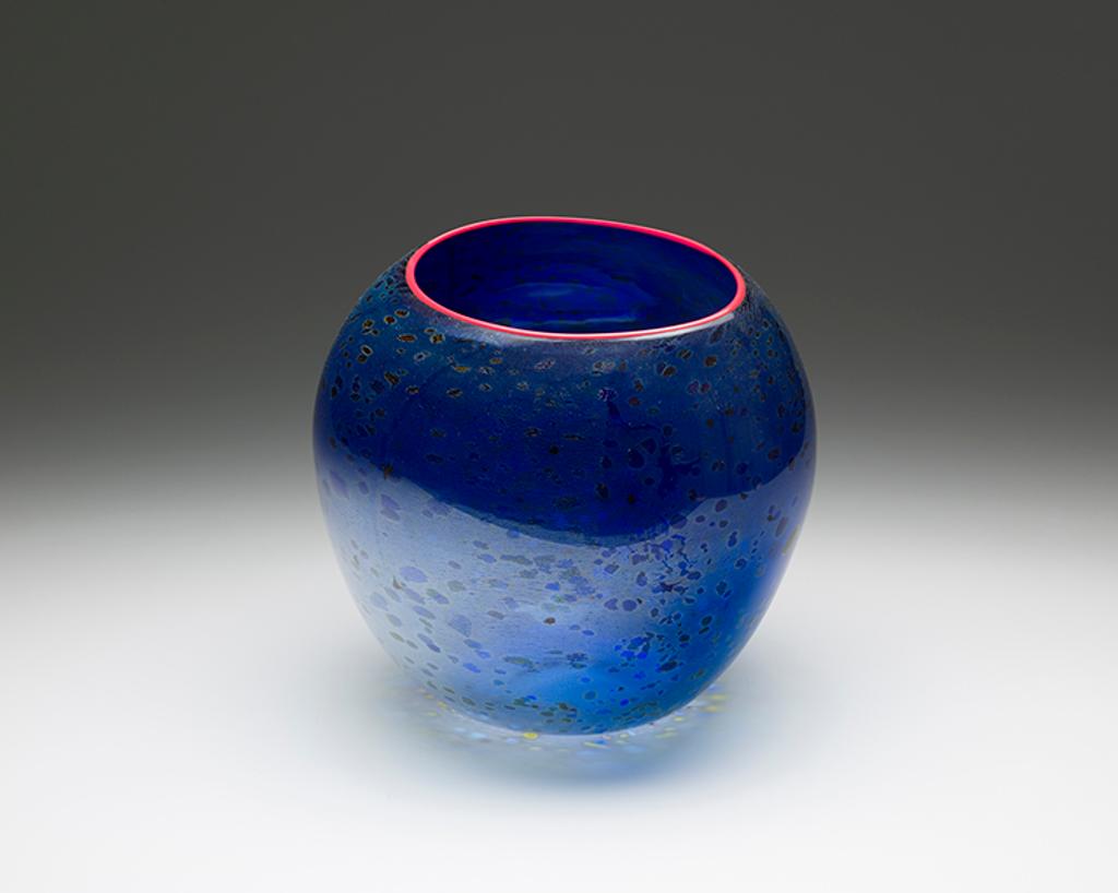 Dale Chihuly (1941) - Cobalt Blue Basket with Cadmium Red Lip Wrap
