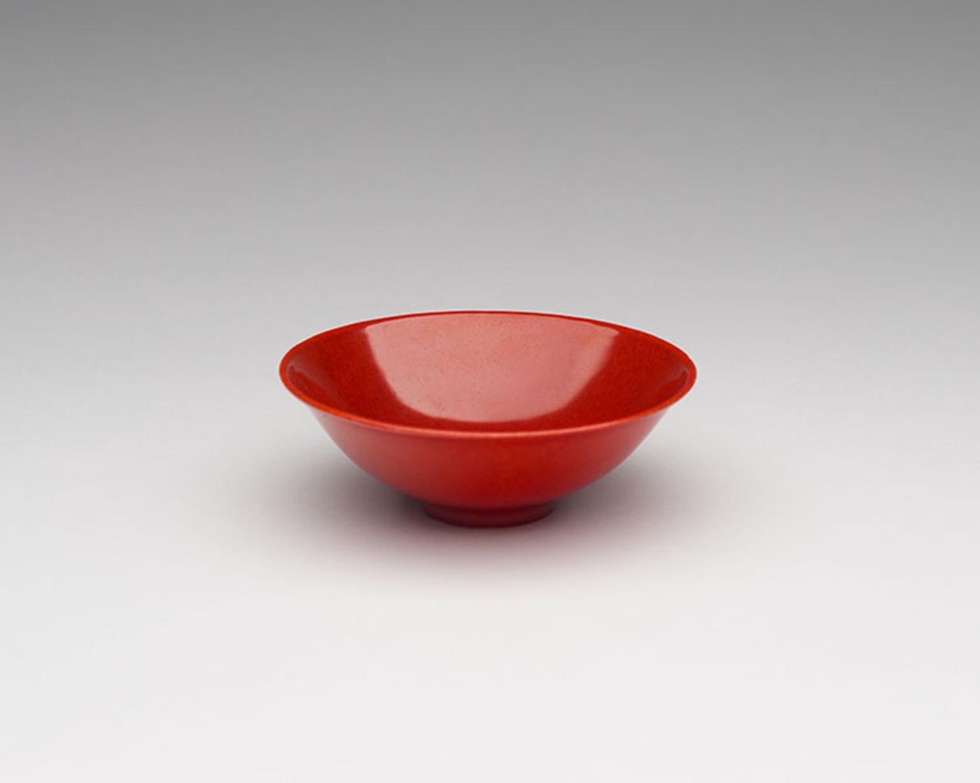 Chinese Art - A Small Chinese Coral Ground Wine Cup, Jiaqing Mark and Period (1796-1820)