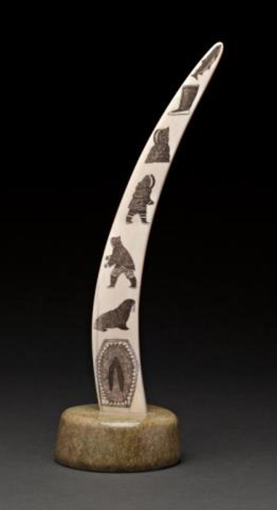 Davidee Itulu (1929-2006) - Engraved Tusk