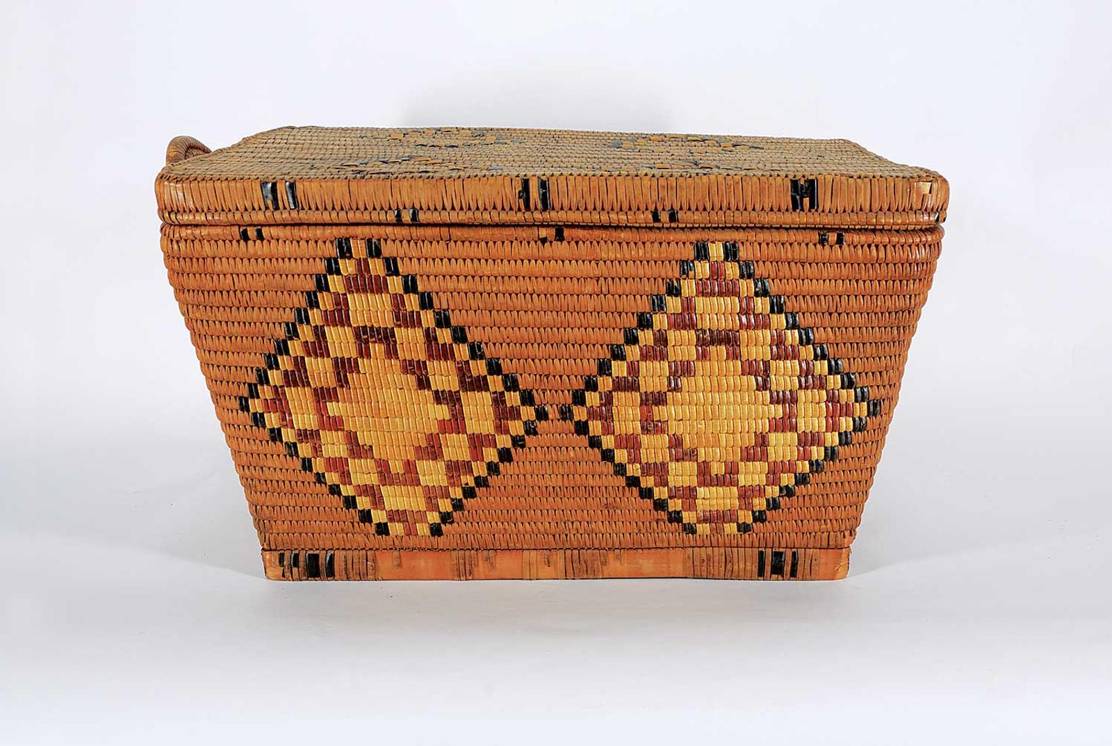 Northwest Coast First Nations School - Large Lidded Basket with Multiple Diamond Pattern