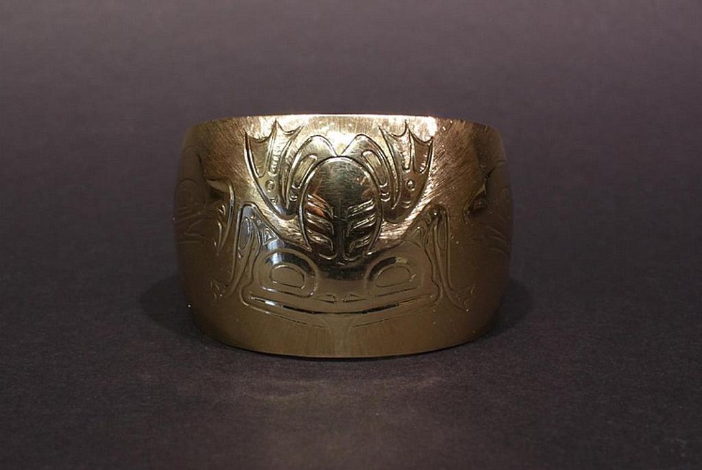 Wayne Wilson - a 14kt yellow gold cuff bracelet depicting Frog