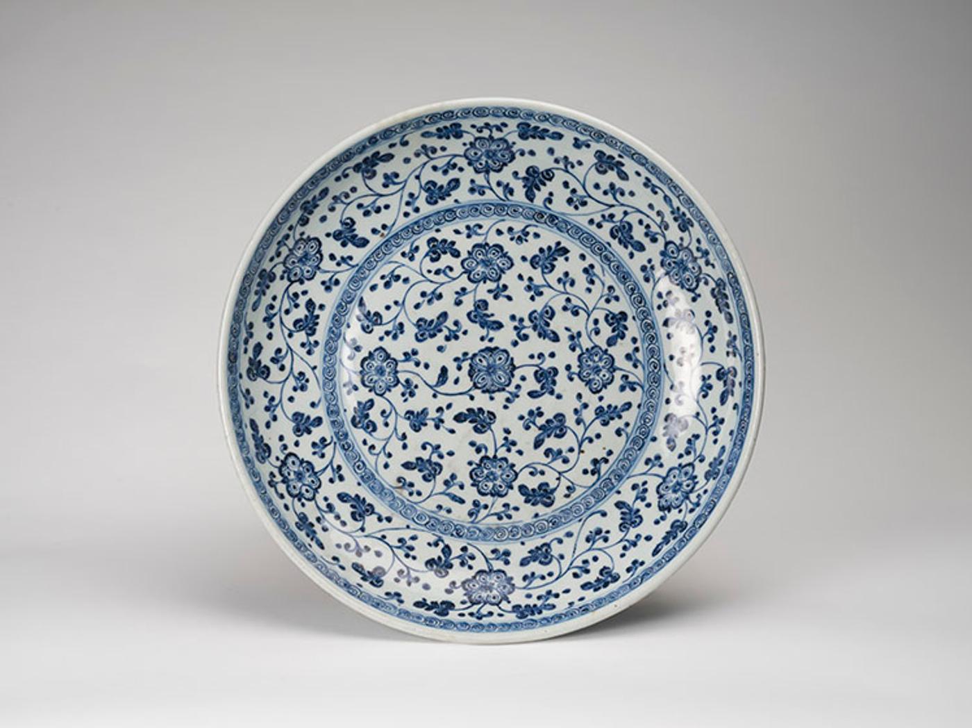 Chinese Art - A Chinese Blue and White Ming-Style Shallow 'Floral' Dish, 18th Century