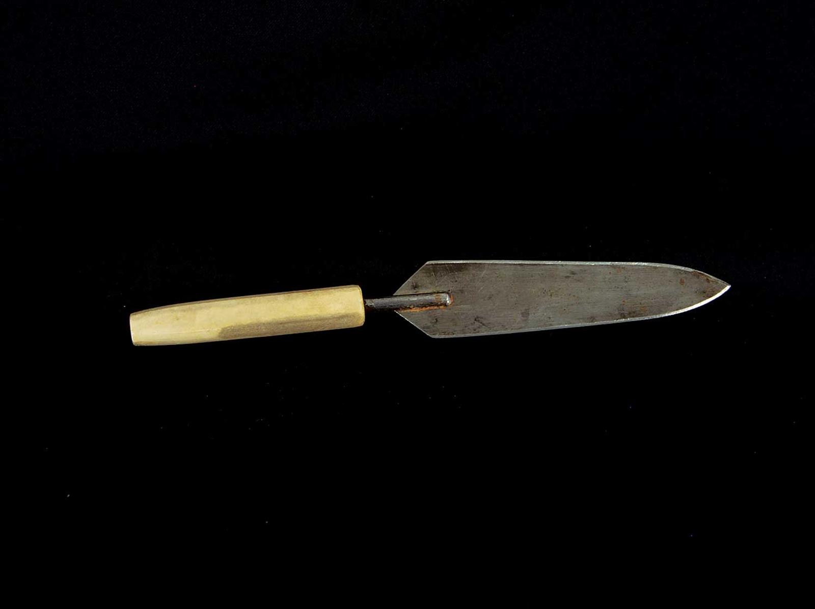 School [Barnabus Arnasungaaq] Inuit - Long Bone Knife