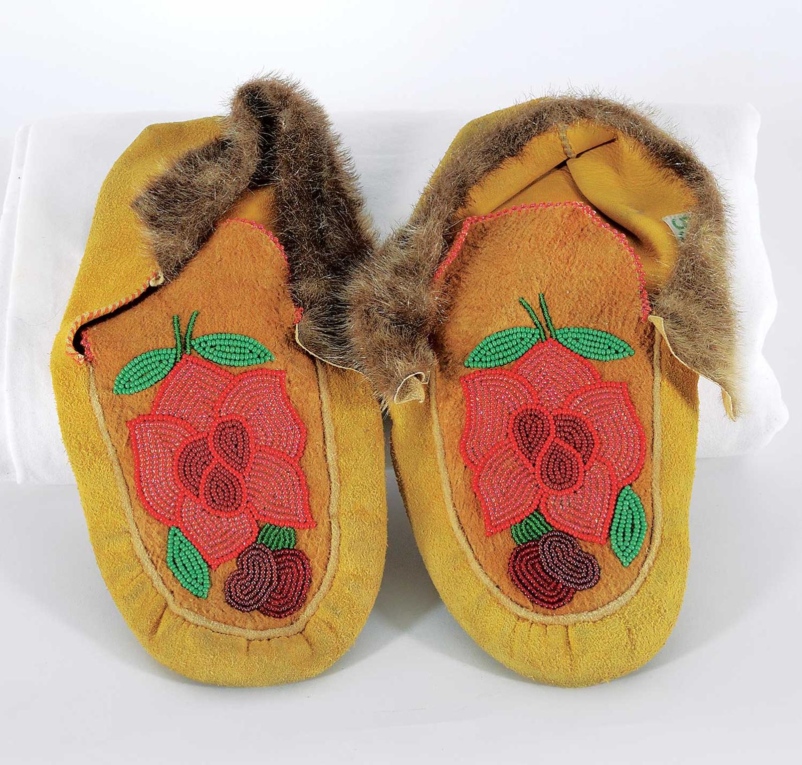 First Nations Basket School - Floral Moccassins with Fur