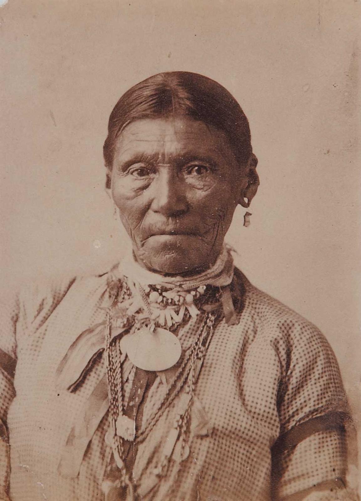 Indian School - Sioux Queen