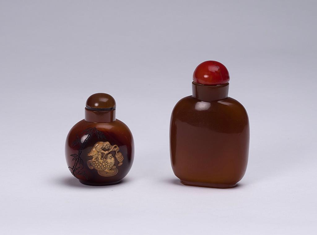 Chinese Art - Two Chinese Agate Snuff Bottles, 19th Century