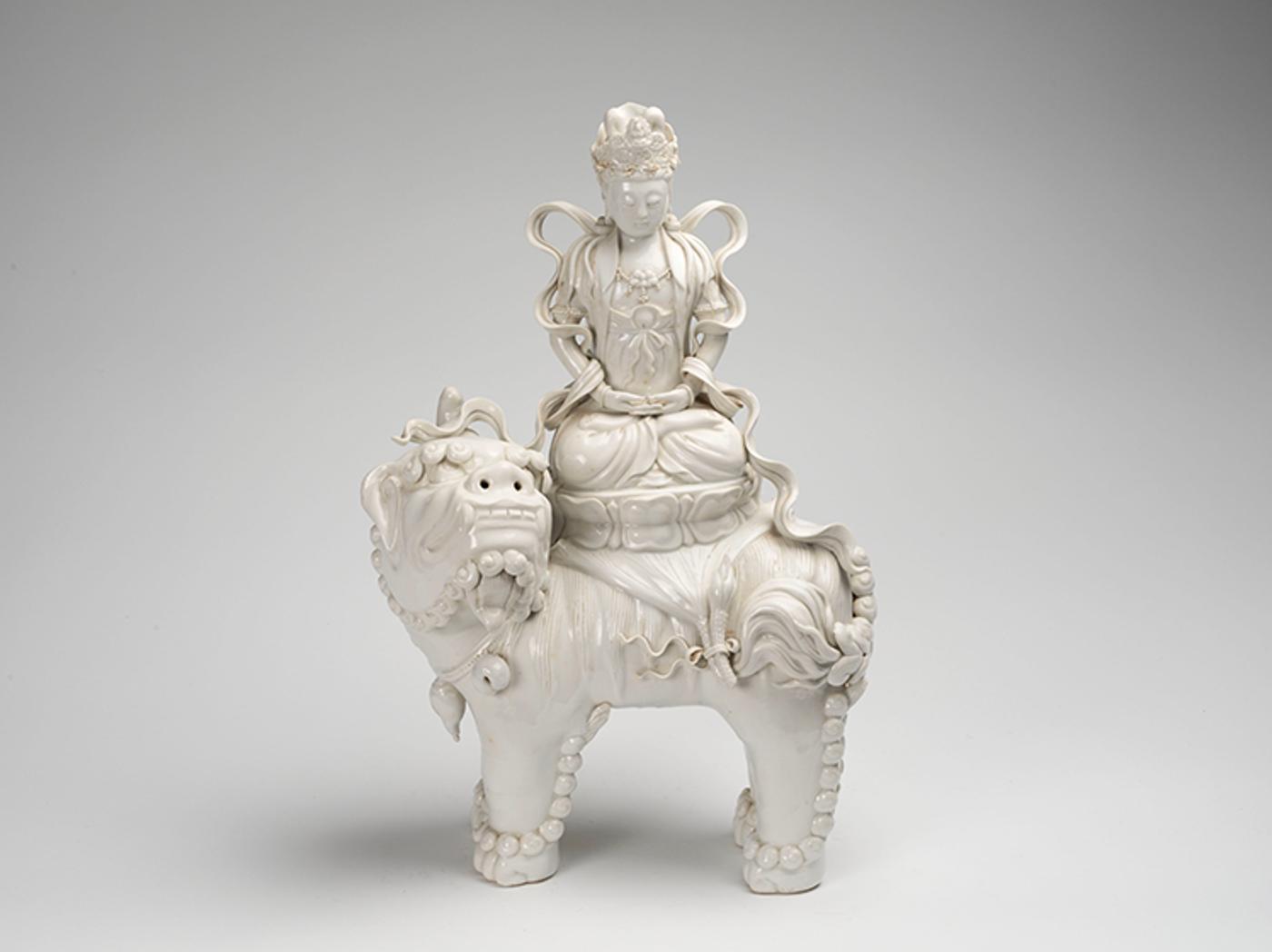 Chinese Art - A Chinese Dehua Blanc-de-Chine Figure of Guanyin, Late Qing Dynasty