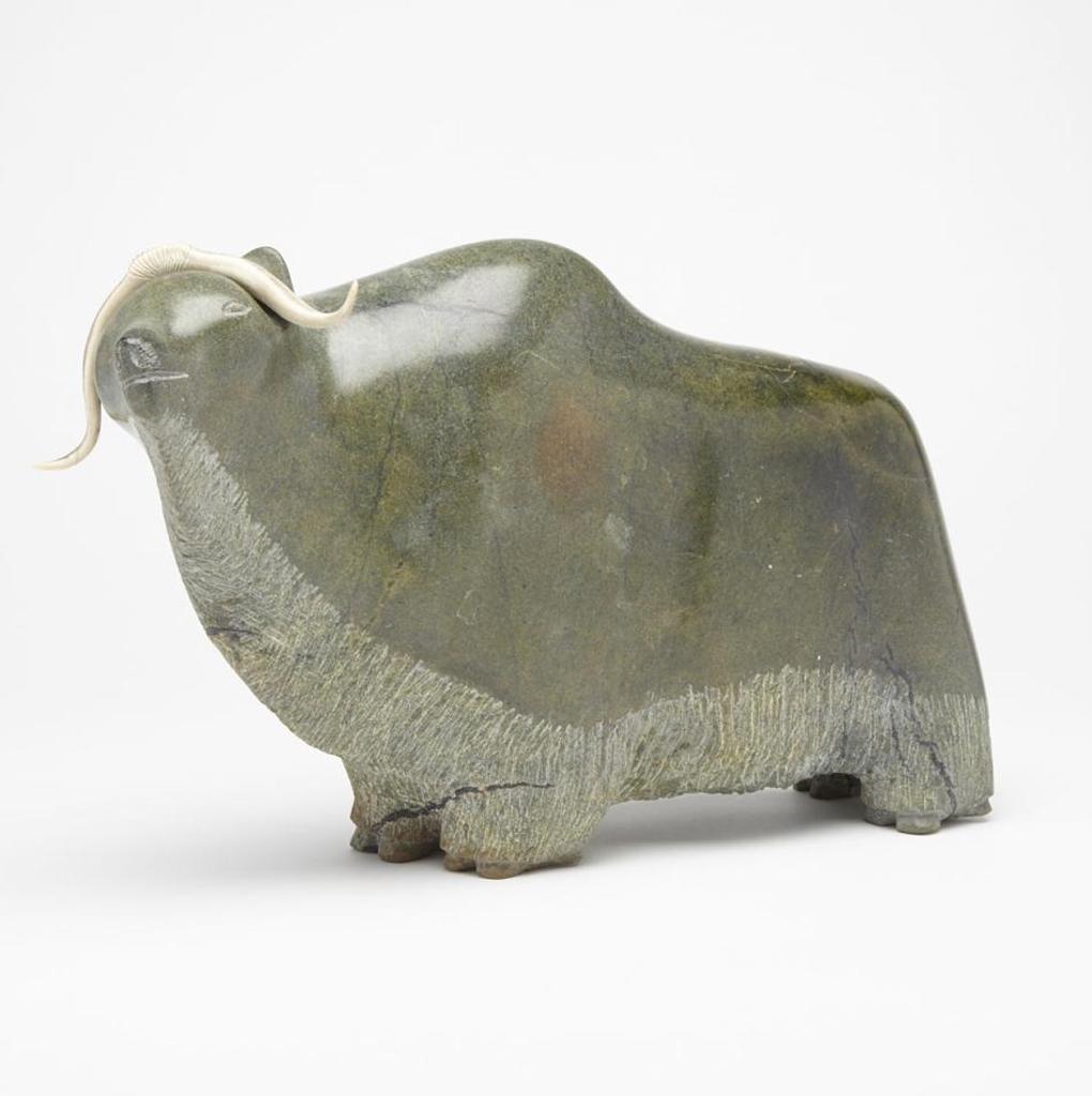 Nuyaliaq Qimirpik (1937-2007) - Musk Ox Looking Up