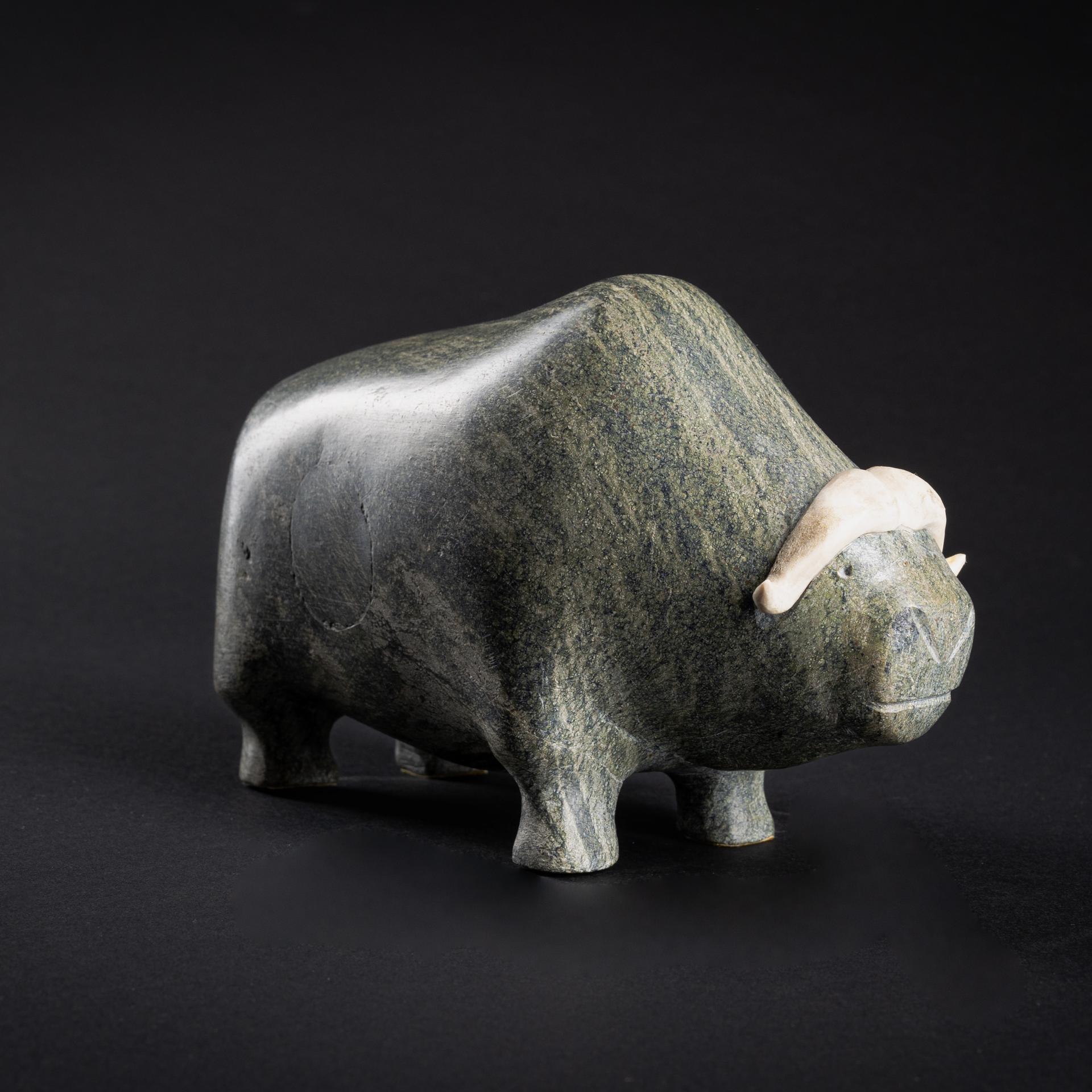 Mark Tungilik (1913-1986) - Musk Ox