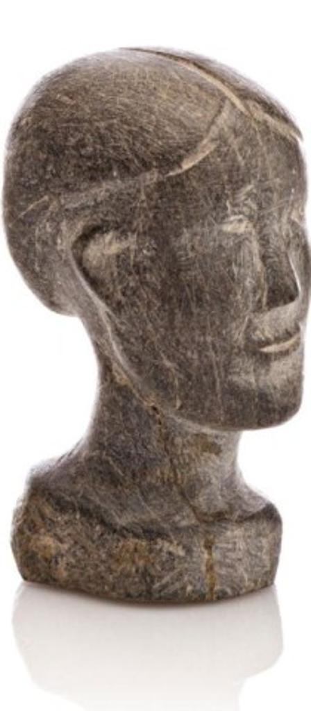 Paul Toolooktook (1947-2003) - Doll's Head?, 1964, Grey stone