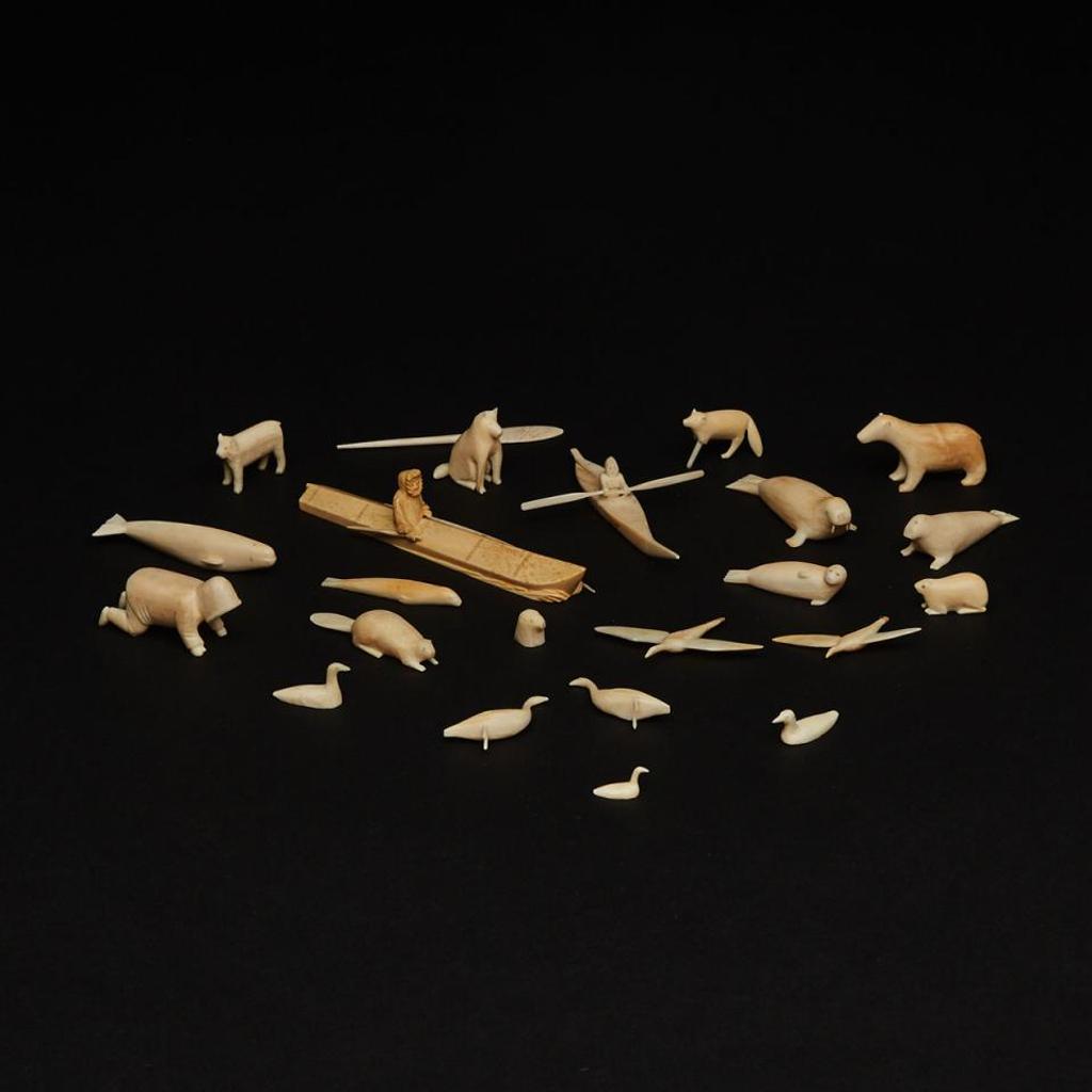 Oweetaluktuk - Collection Of Miniature Animals And Figures
