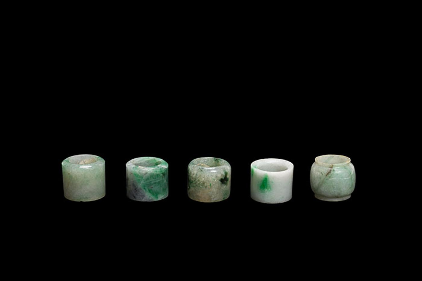 Chinese Art - Five Chinese Jadeite Archer’s Rings, 19th/20th Century