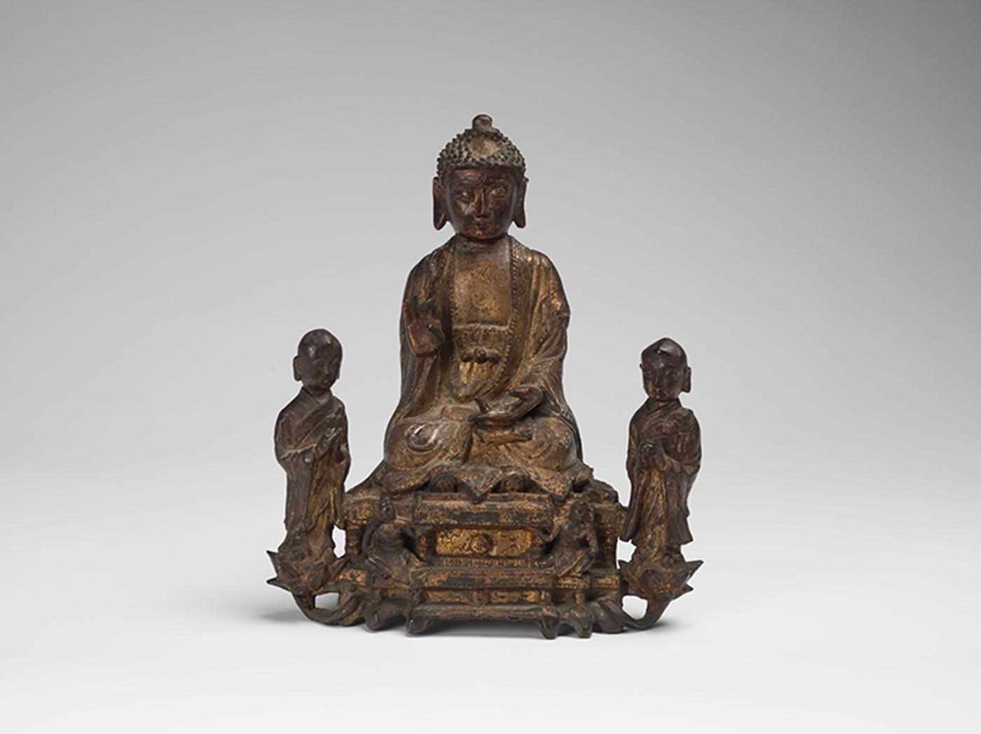 Chinese Art - A Chinese Gilt Lacquer Bronze Buddha and Attendants Group, Ming Dynasty, 16th/17th Century