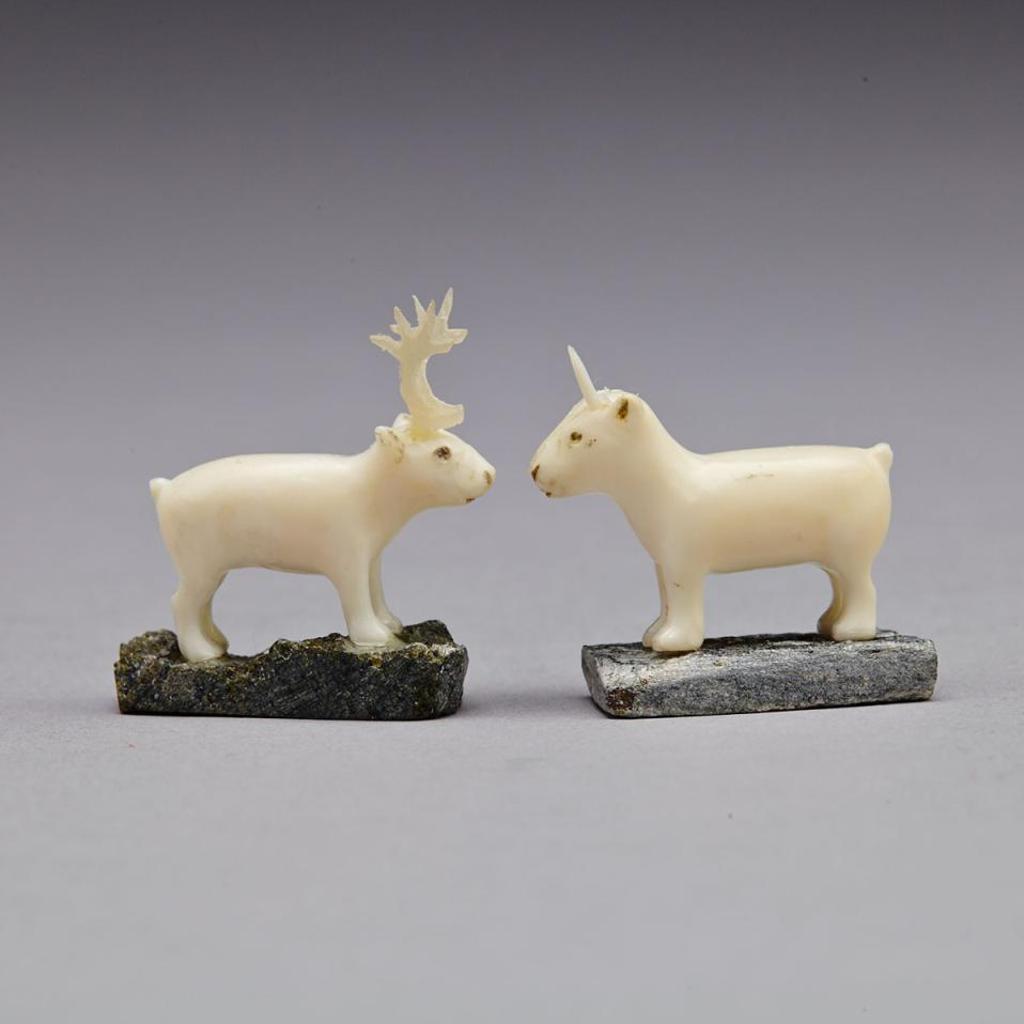 Mark Tungilik (1913-1986) - Caribou Pair