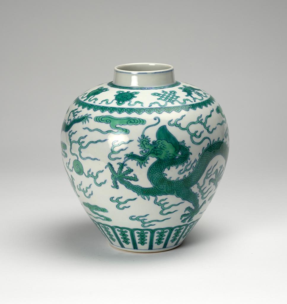Chinese Art - A Chinese Green-Enameled Dragon Jar, Qianlong Mark and Period (1736-1795)