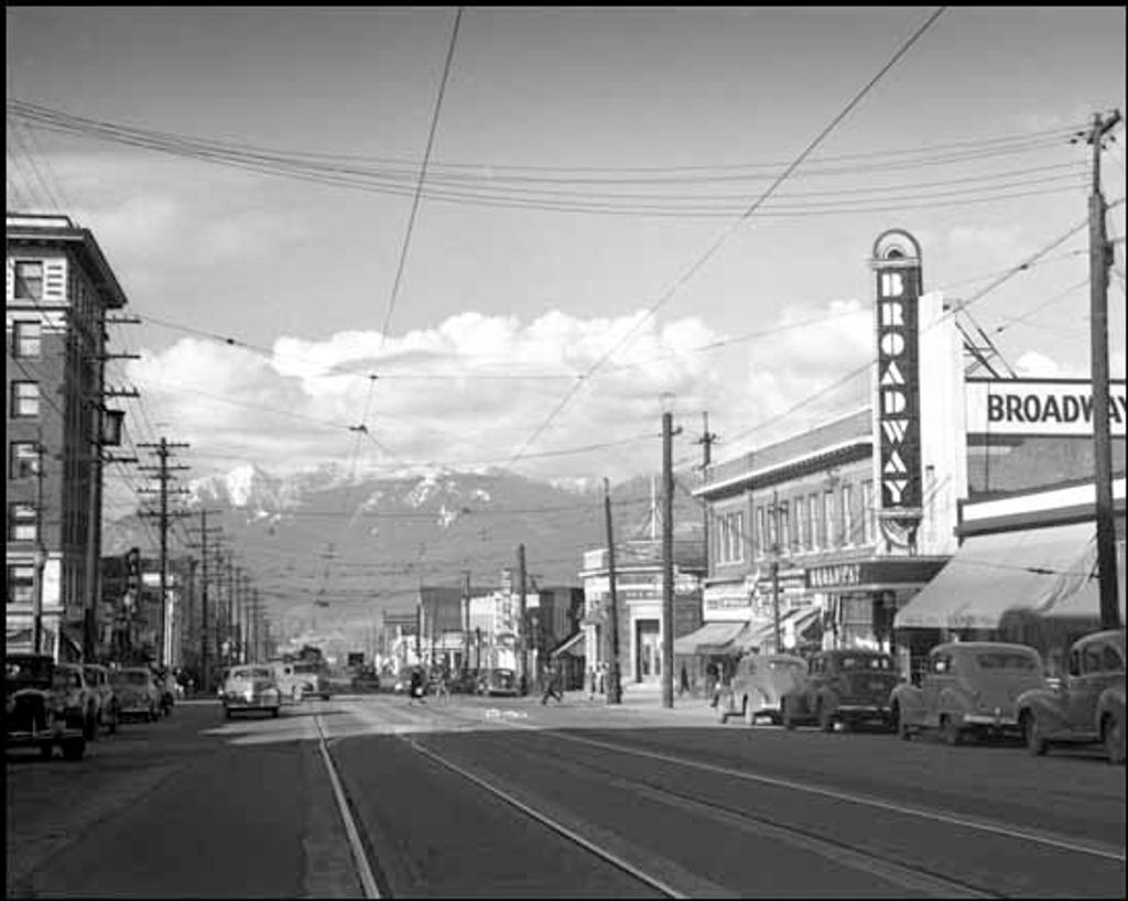 Karl Huber (1898-1985) - Main and Broadway