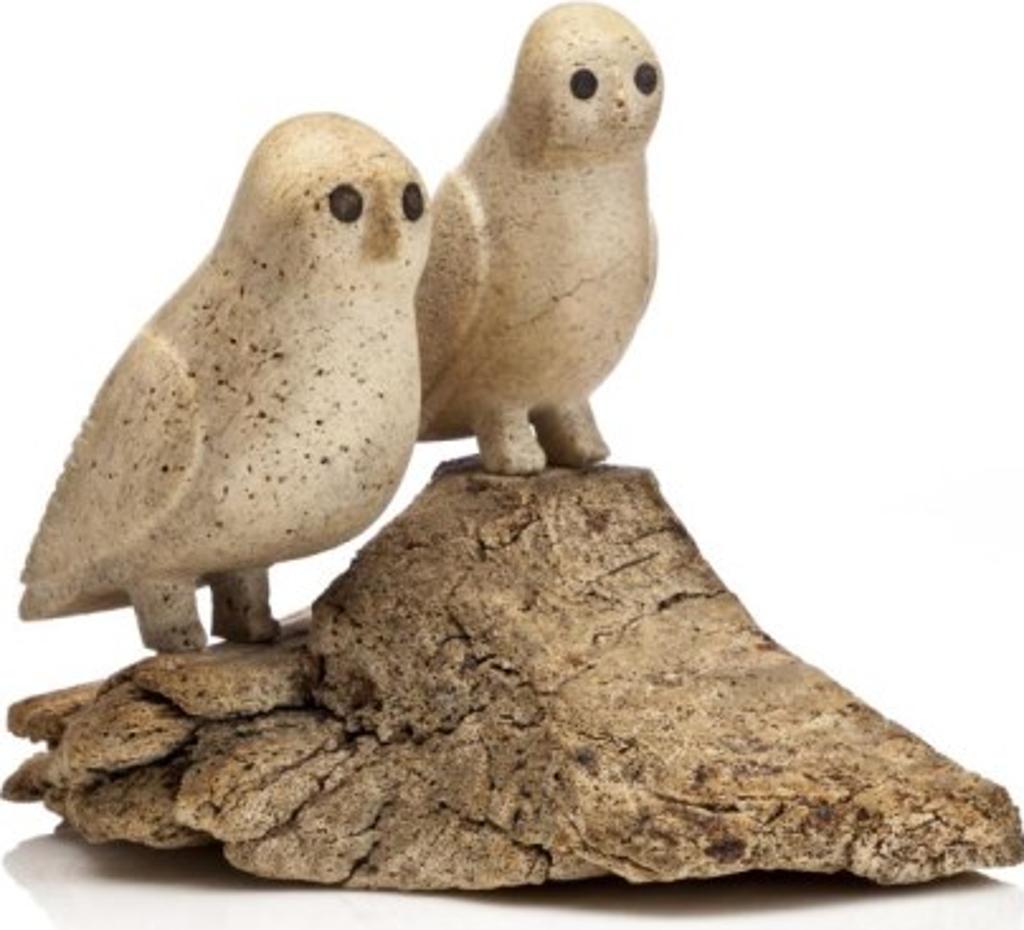 Lucie Angalakte Mapsalak (1931) - Owl and Chick