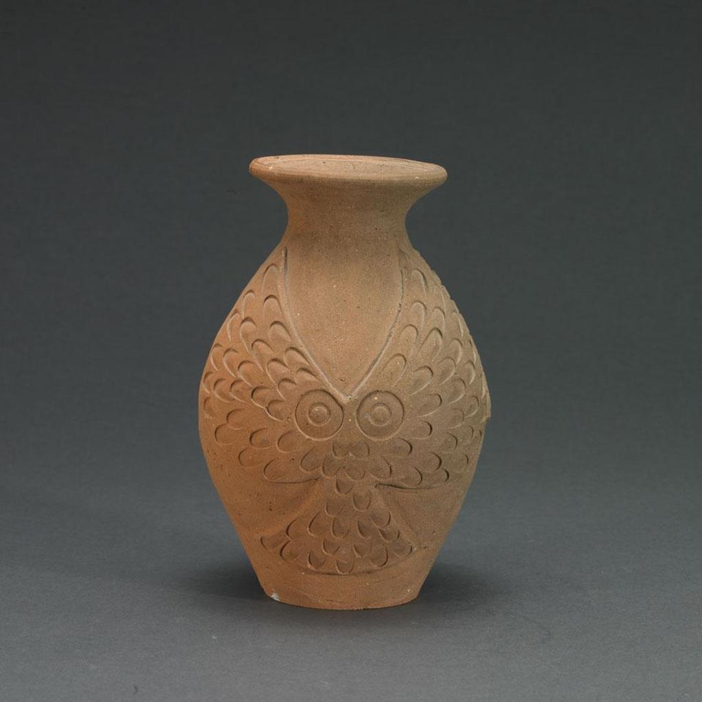 Evoo Samgusak Mangelik (1942) - Owl Vase