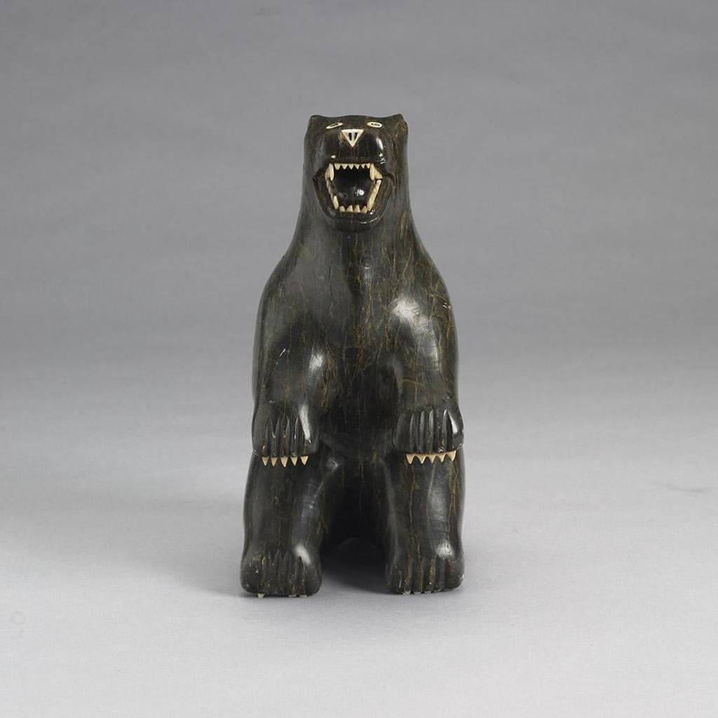 Elijassiapik (1912-1972) - Polar Bear With Inset Teeth, Eyes, Nose And Claws