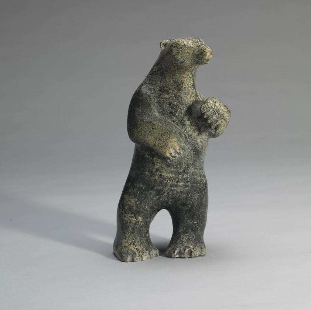 Mannumi Shaqu (1917-2000) - Standing Polar Bear