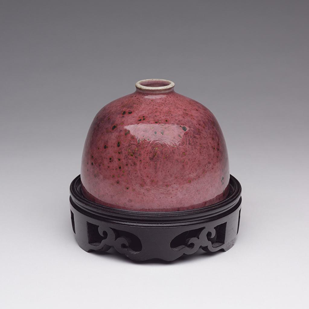 Chinese Art - A Chinese Peachbloom Glazed Beehive-Form Waterpot, Kangxi Mark, Late Qing Dynasty