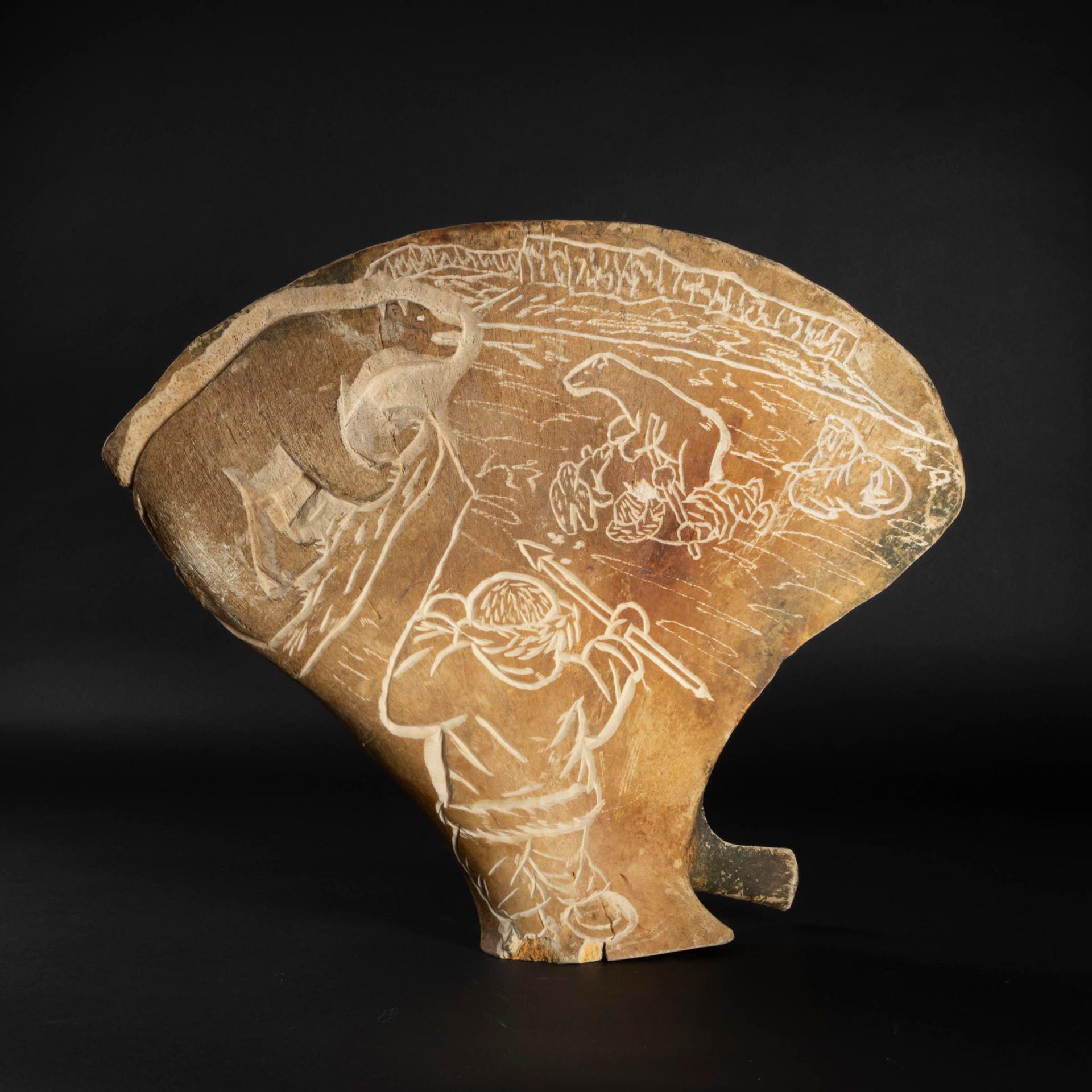 Roger Hitkolok (1948) - Etched Whalebone Vertabra With Hunting Scene And Walruses