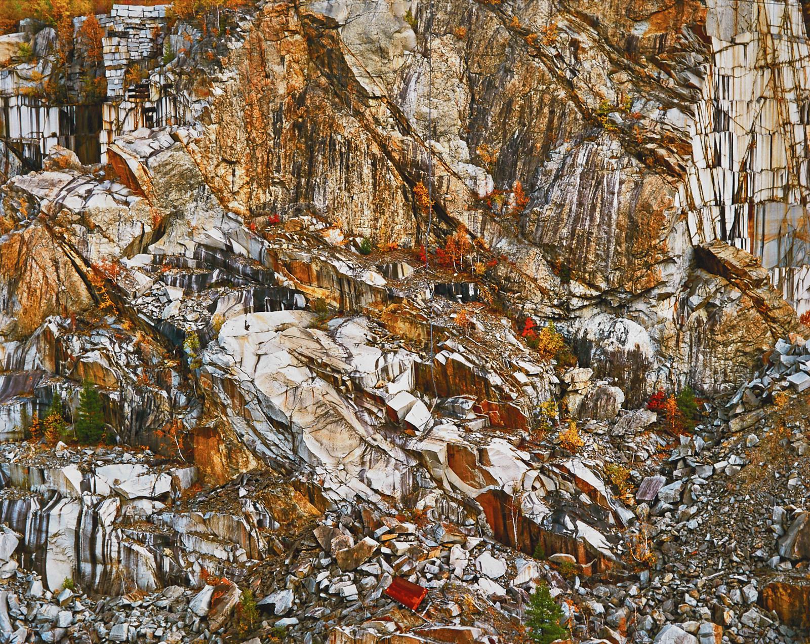 Edward Burtynsky (1955) - Rock Of Ages #6, Abandoned Granite Quarry, Rock Of Ages Quarry, Barre, Vermont, Usa, 1991