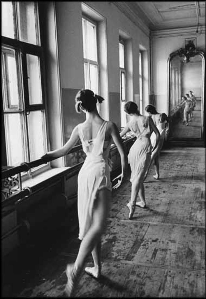 Cornell Capa (1918-2008) - Bolshoi Ballet