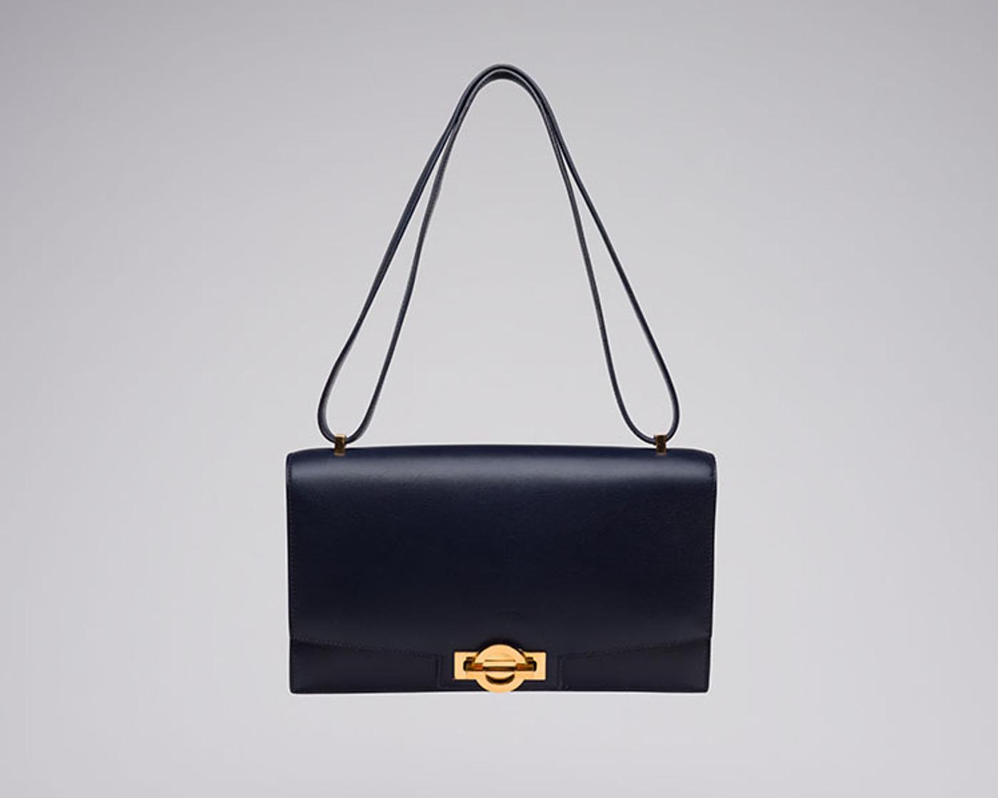 Hermès - A VINTAGE BLEU MARINE BOX SAC OLYMPE GOLD HARDWARE