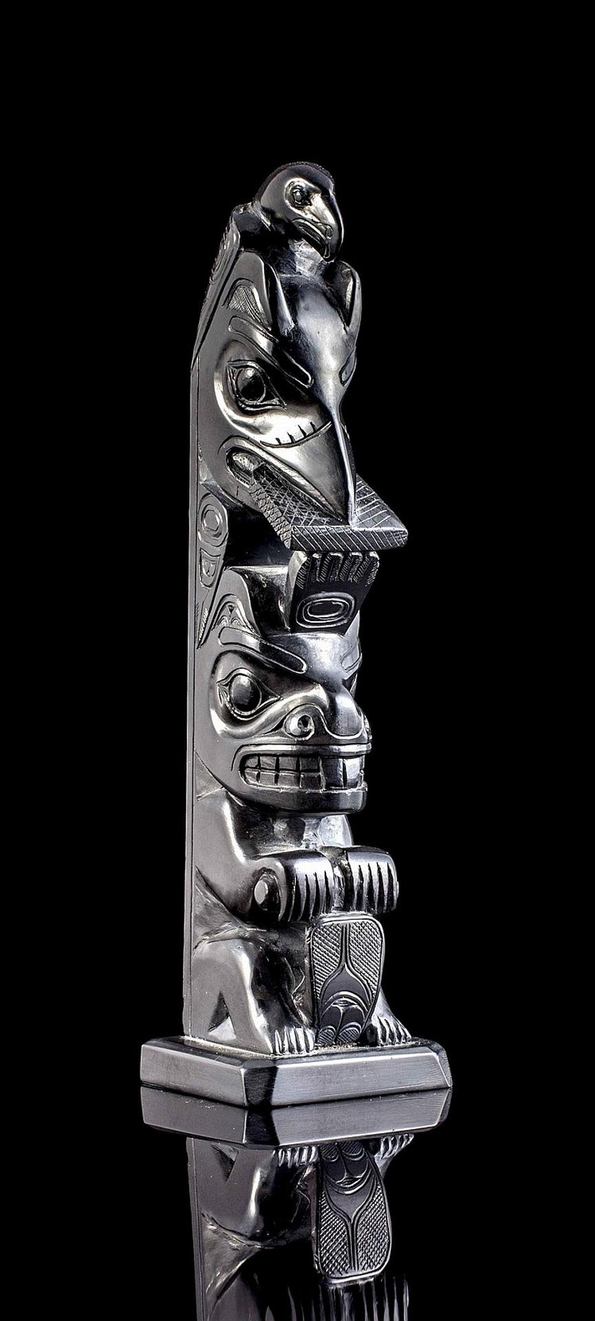 Claude Davidson (1924-1991) - an argillite totem pole depicting Eagle