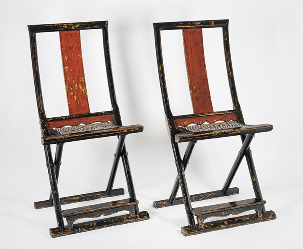 Chinese Art - A Pair of Chinese Lacquered Elmwood Chairs, Late 19th Century