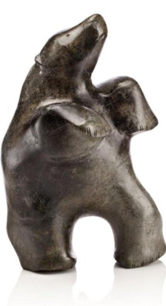 Pauta Saila (1916-2009) - Bear, ca. 1971, Green-black stone