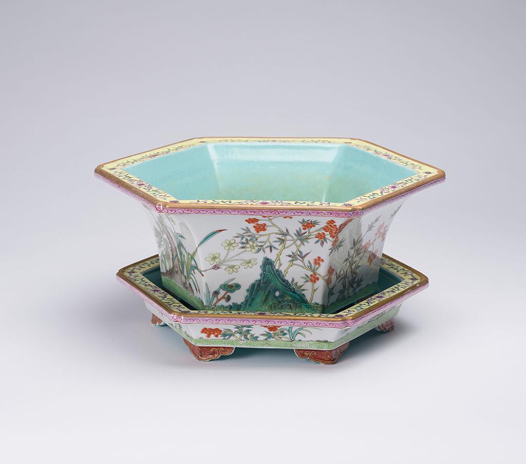 Chinese Art - A Chinese Famille Rose Jardinière and Stand, Shendetang Mark, 20th Century